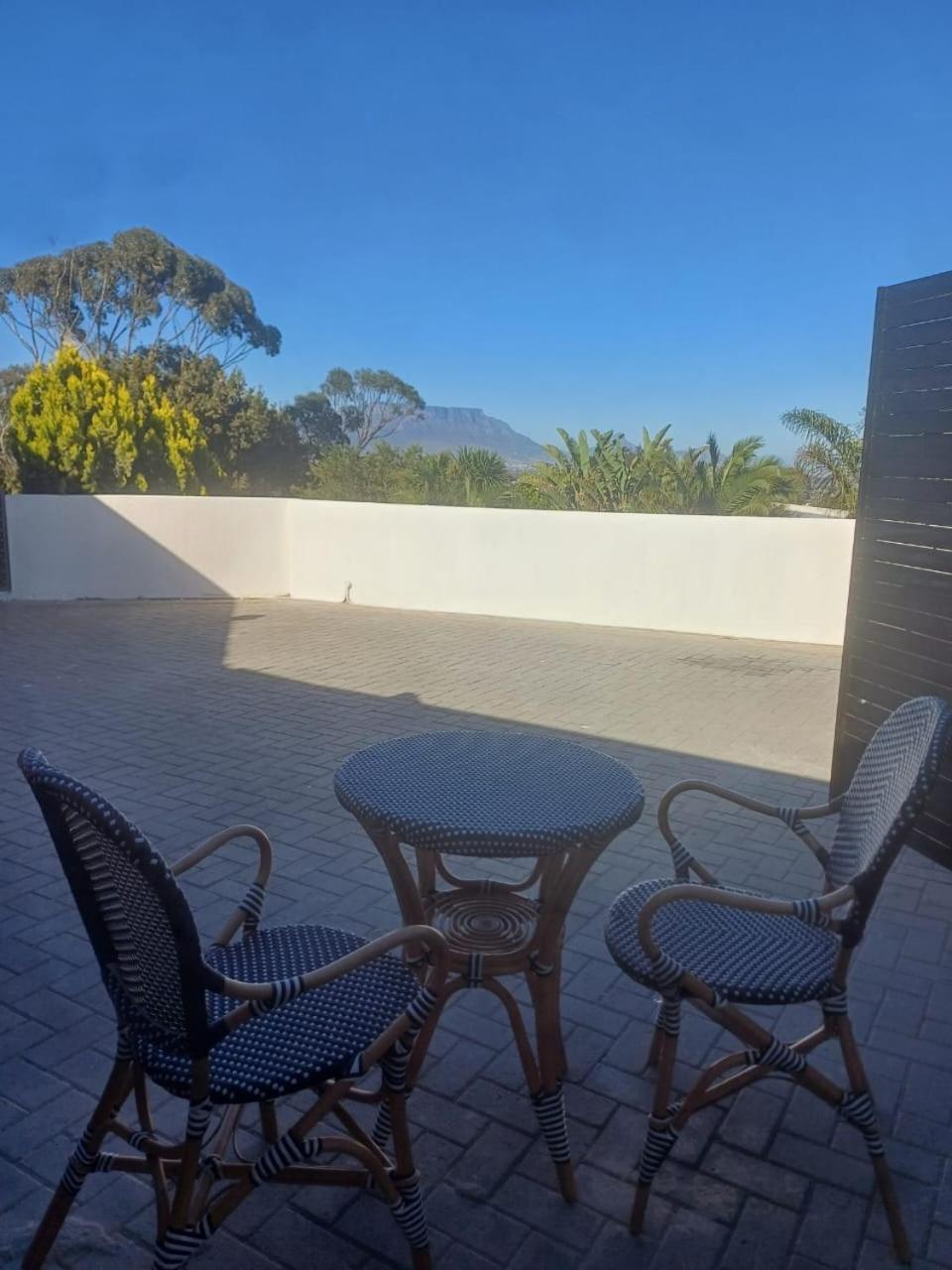 Thyme Wellness Spa And Guesthouse Cape Town Bagian luar foto