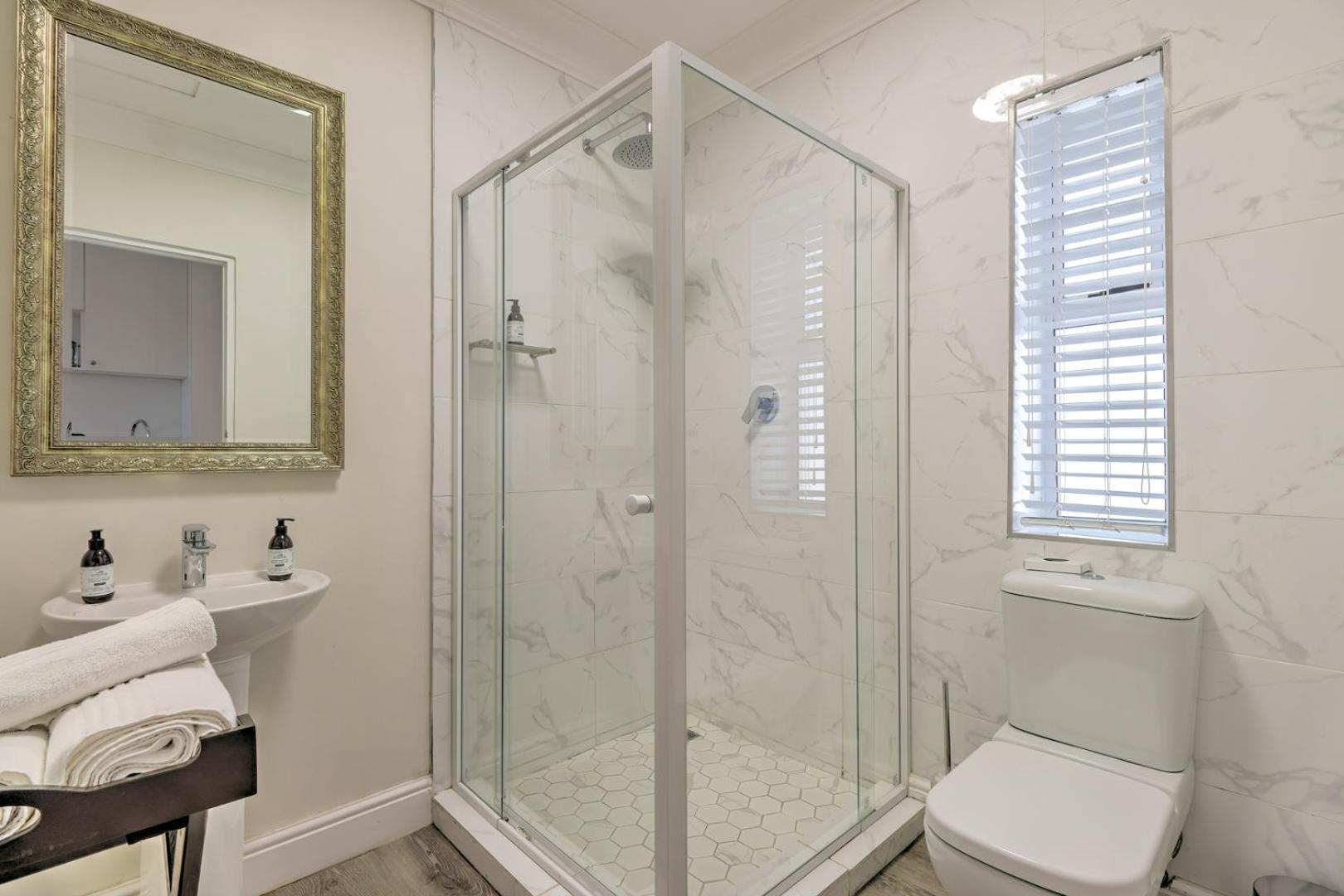 Thyme Wellness Spa And Guesthouse Cape Town Bagian luar foto