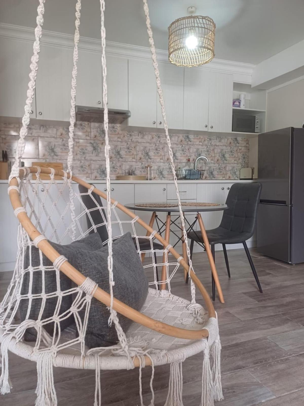 Thyme Wellness Spa And Guesthouse Cape Town Bagian luar foto